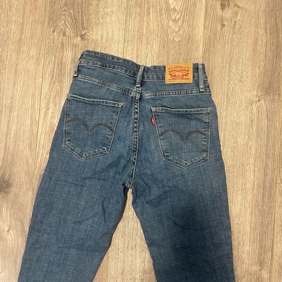 Levis High Rise Skinny Jeans 27 - Picture 4 of 4